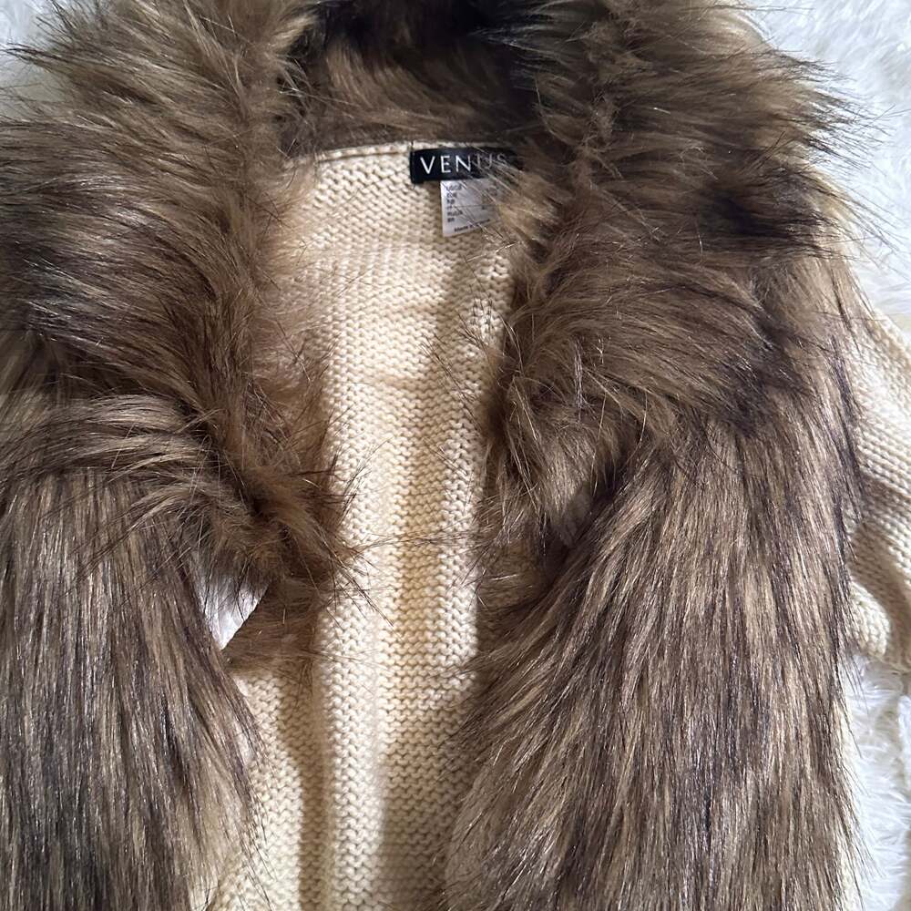 Venus Faux Fur sweater Brown